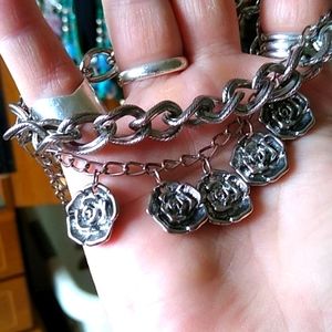 Vintage to modern jewelry 🌺